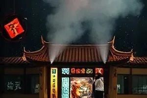 补拍时借用的隔壁摄影棚内景
